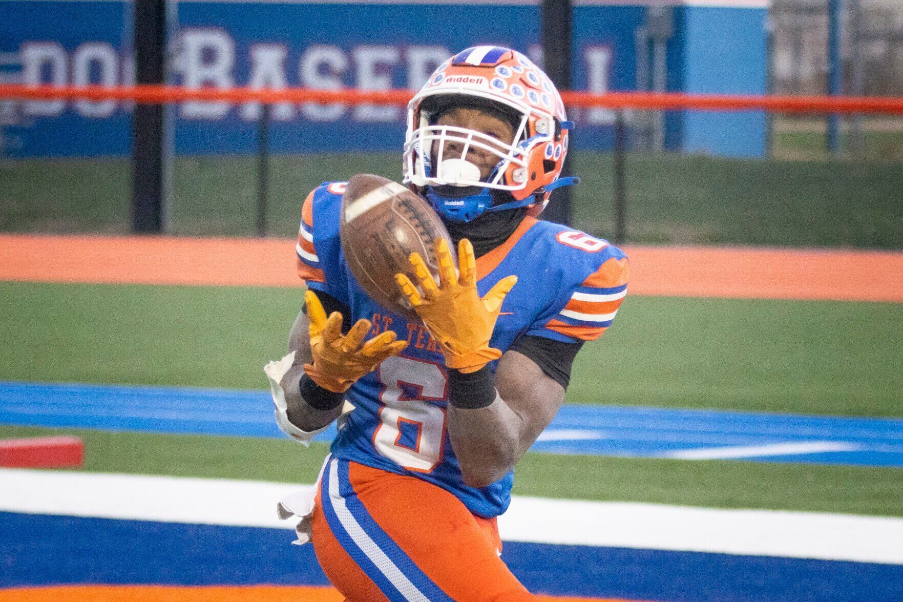 112022-dec-spt-st-teresa-football-gallery_02.JPG